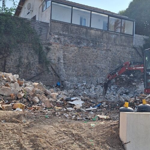 Remise en état terrain après démolition à Aix-en-Provence
